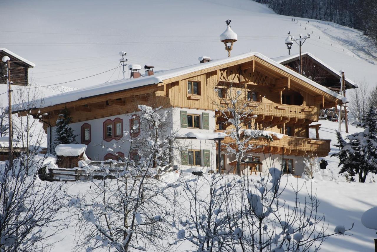 Pension Berghof Maria Alm am Steinernen Meer Eksteriør billede